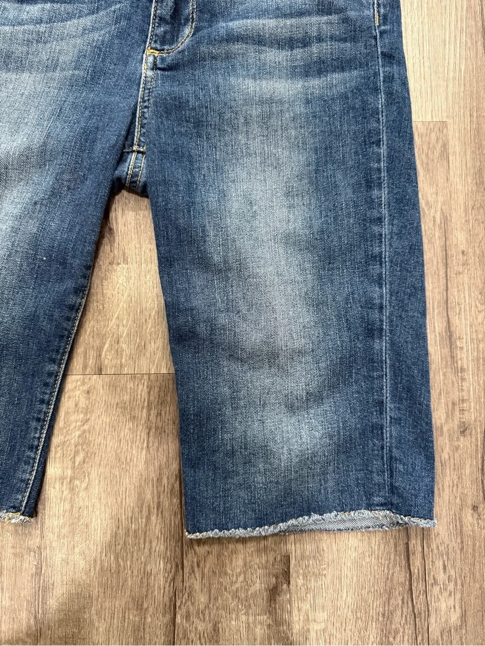 PAIGE Denim Bermuda Shorts Size 25 Distressed Raw Hem Stretch Knee Length Y2K